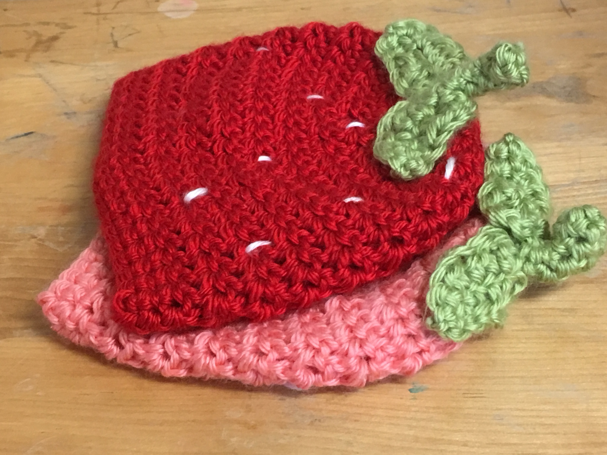 Strawberry Crochet Hat Pattern | Newborn Hat - Mud Paper Scissors